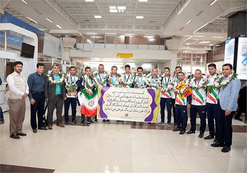 بازگشت غرورآفرین تیم فوتسال فولاد خوزستان از مسابقات جهانی فرانسه به اهواز