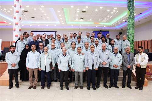 جلسه هم اندیشی اهداف و استراتژی افق ۱۴۰۱ _ ۱۳۹۹ گروه فولاد خوزستان برگزار شد