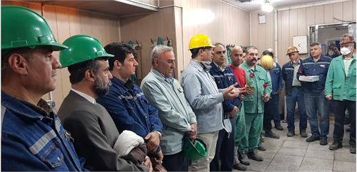 دیدار مسئولان فولاد خوزستان با کارگران بخش تولید