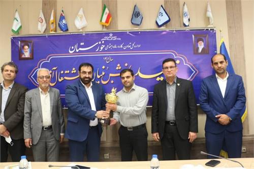 جام مسابقات دو‌و‌میدانی کشور به فولاد خوزستان اهدا شد