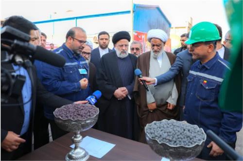 محضر رهبر معظم انقلاب اسلامی (‌مدظله‌العالی) و ملت شریف ایران