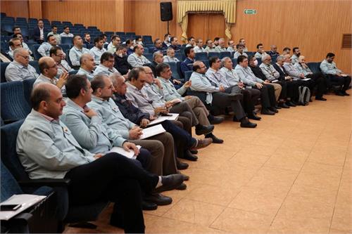 جلسه هم‌اندیشی و بازنگری نقشه استراتژیک (افق ۱۴۰۴-۱۴۰۲) گروه فولاد خوزستان برگزار شد