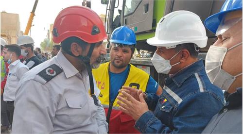 کارکنان و امکانات گروه فولاد خوزستان تا پایان امدادرسانی در محل حادثه متروپل آبادان باقی می‌مانند